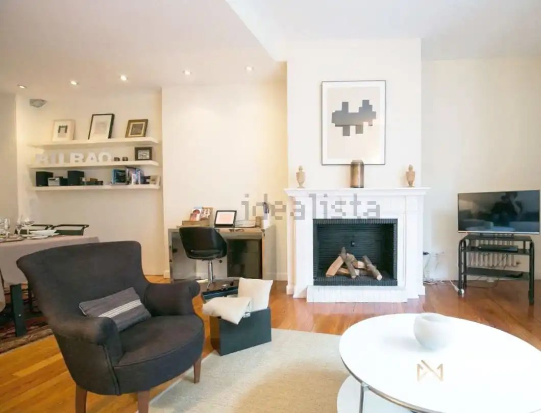 Flat with terrace to rent in Jardines Kalea, imagen 2
