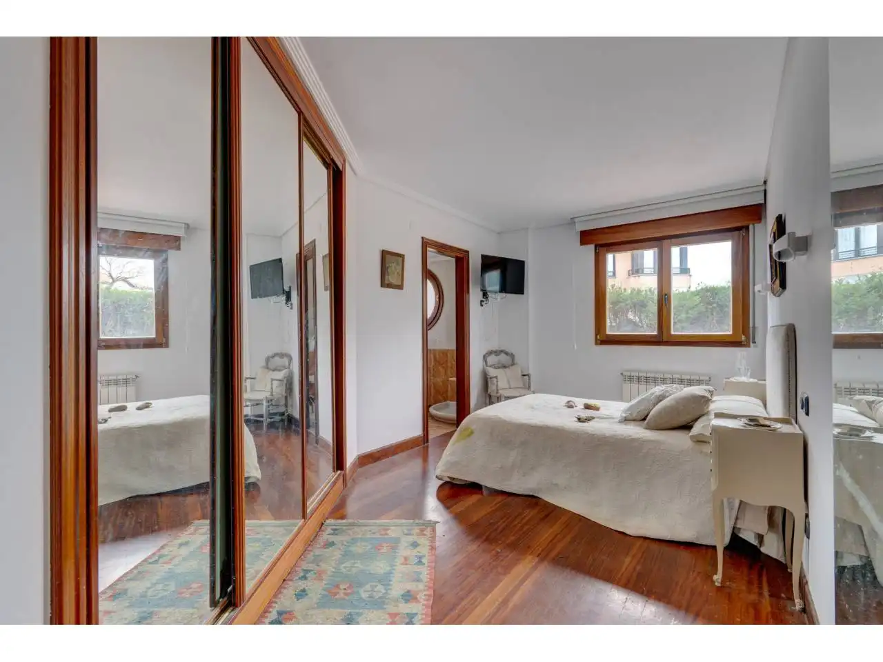 Bedroom of Flat for sale in Donostia - San Sebastián   with Heating, Private garden and Terrace
