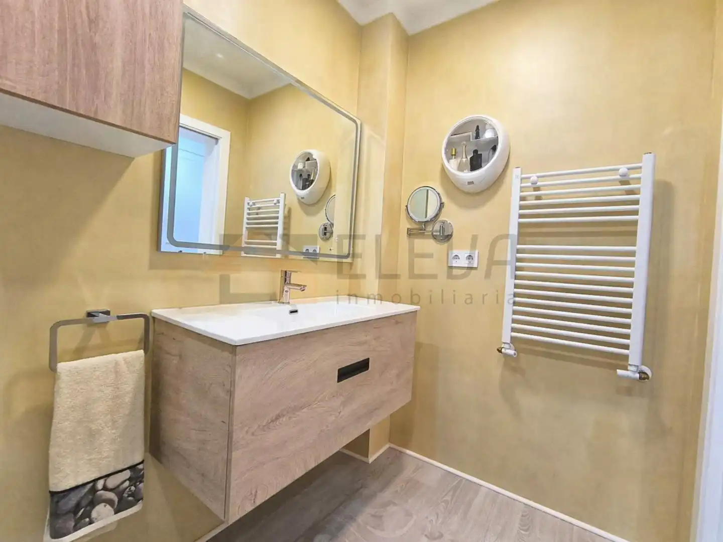 Bathroom of Attic for sale in La Roda  with Heating, Terrace and Storage room