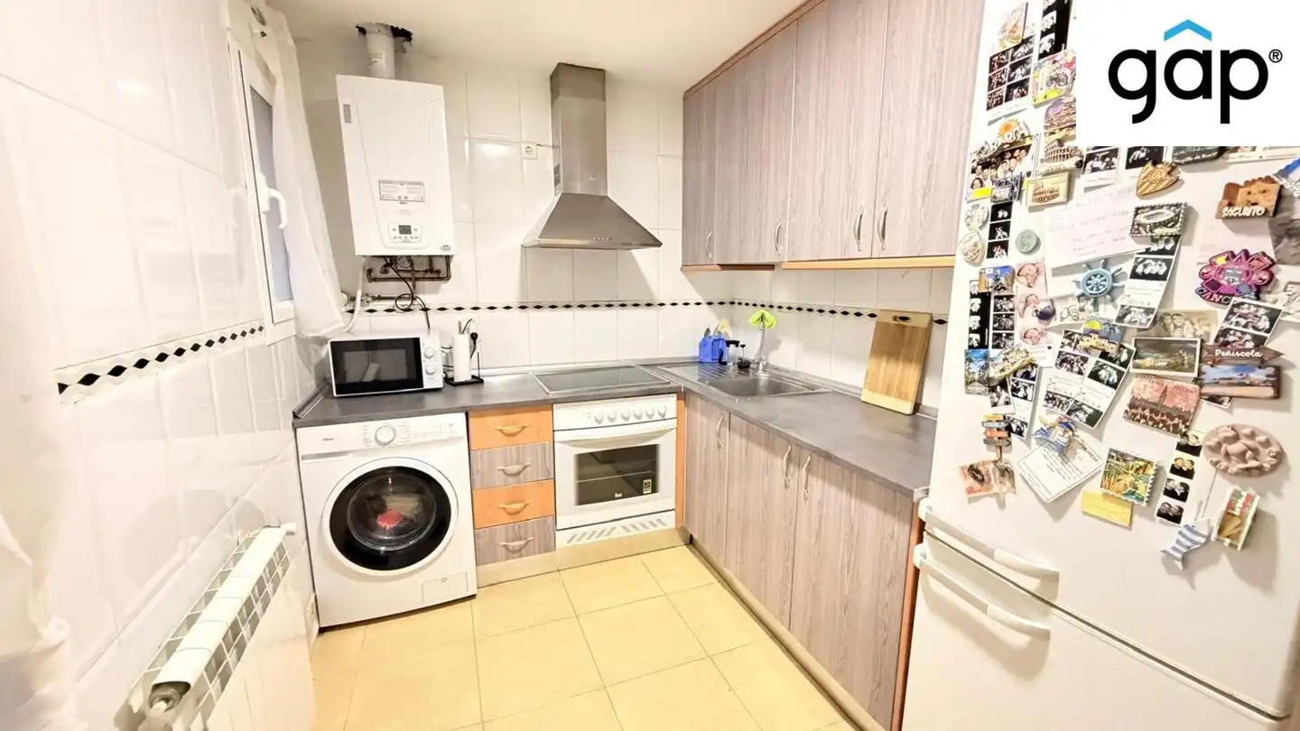 Cocina de Planta baja en venta en Arcas del Villar con Calefacción, Terraza y Amueblado