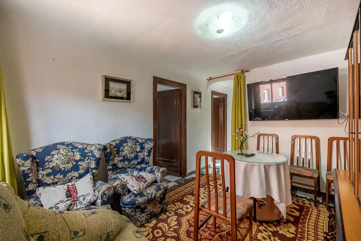Sala de estar de Piso en venta en Granada con Balcón