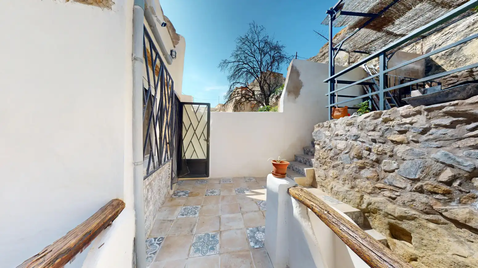 Casa adosada en venta en Sax con Jardín privado, Terraza y Trastero