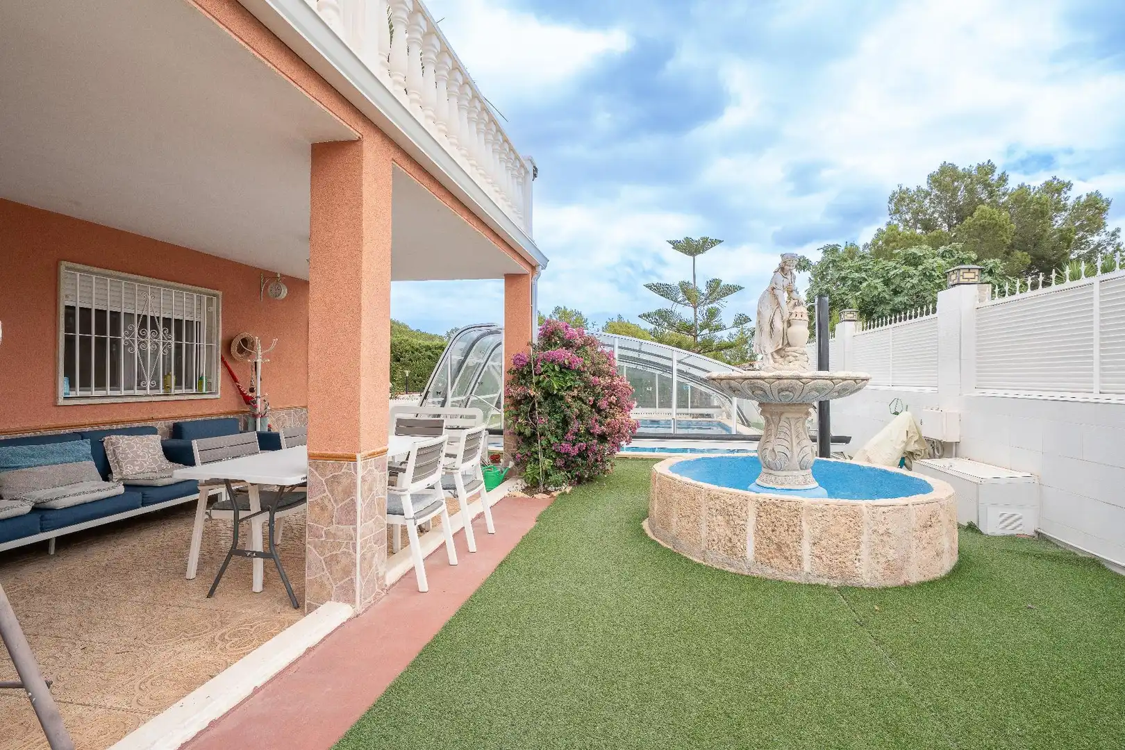 Terrassa de Casa o xalet en venda en La Nucia amb Calefacció, Jardí privat i Terrassa