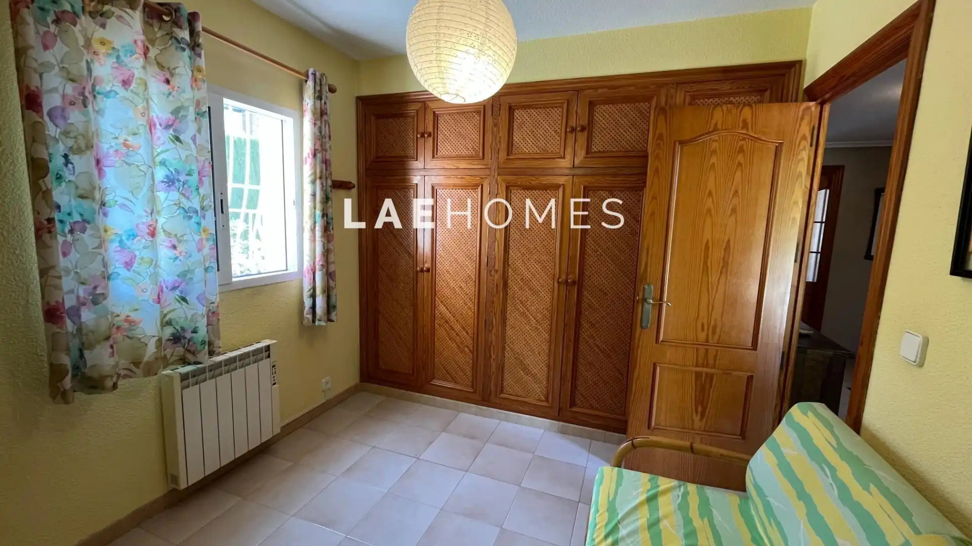 Bedroom of Houses for sale in Mutxamel  with Air Conditioner, Heating and Private garden
