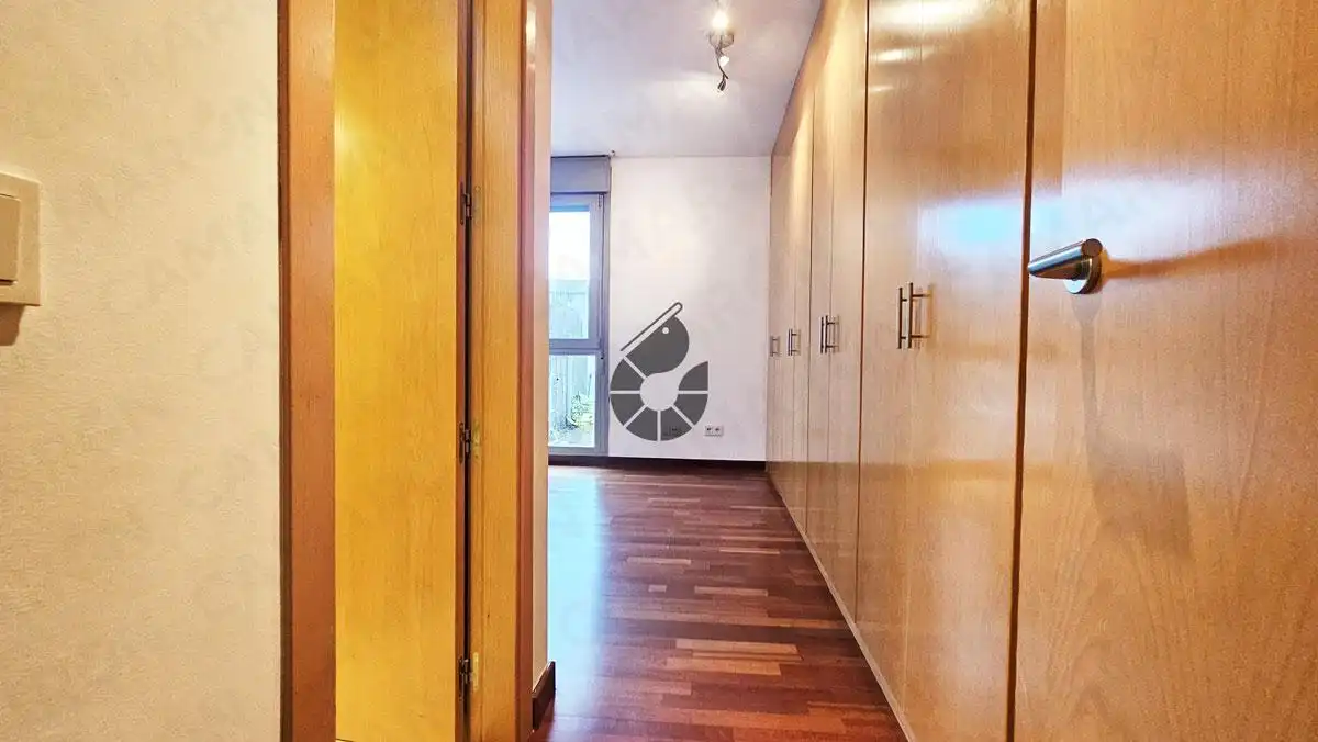 Piso en venta en Mairena del Aljarafe con Aire acondicionado, Trastero y Piscina comunitaria