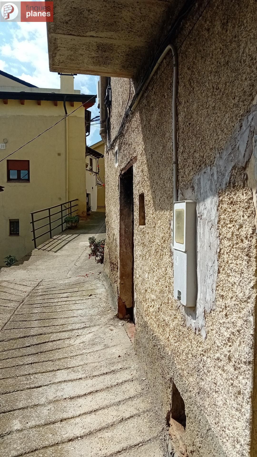Vista exterior de Casa o xalet en venda en La Seu d'Urgell amb Balcó