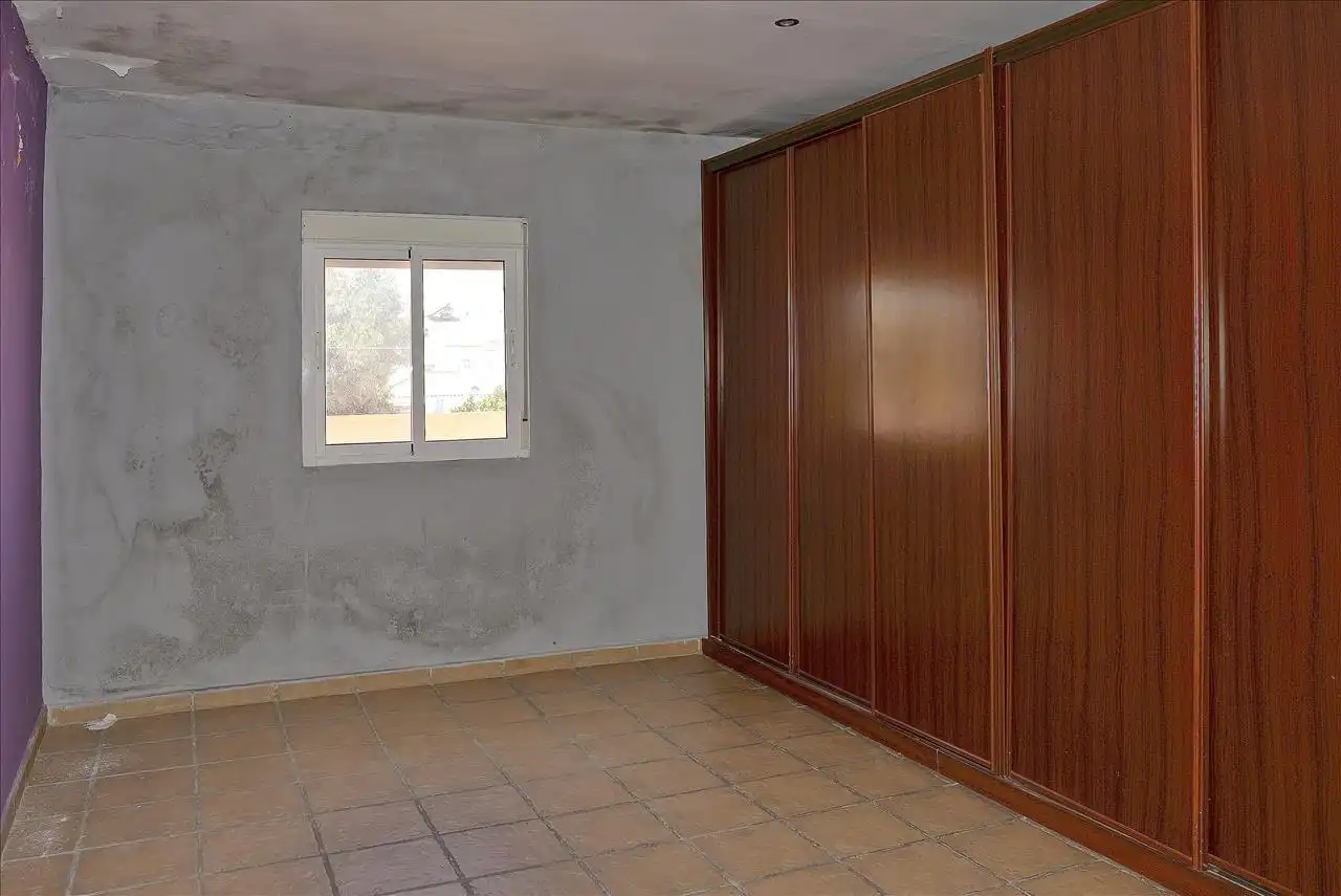 Habitación de Casa adosada en venta en Algeciras con Terraza