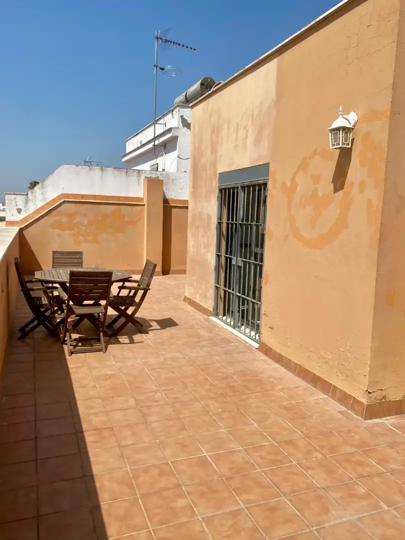 Terrassa de Pis en venda en Dos Hermanas amb Aire condicionat, Calefacció i Jardí privat