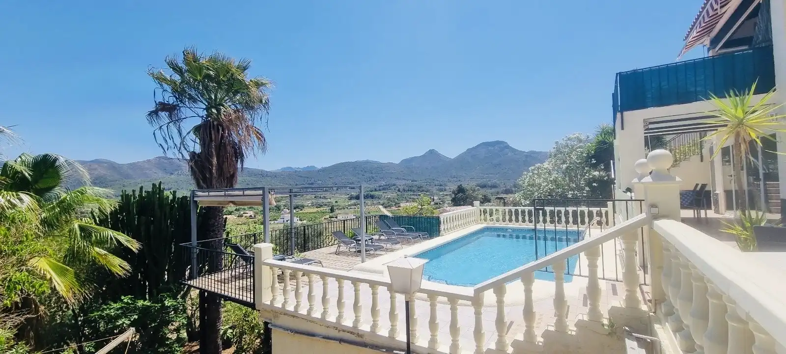 Vista exterior de Casa o chalet en venta en Xaló con Aire acondicionado, Calefacción y Jardín privado