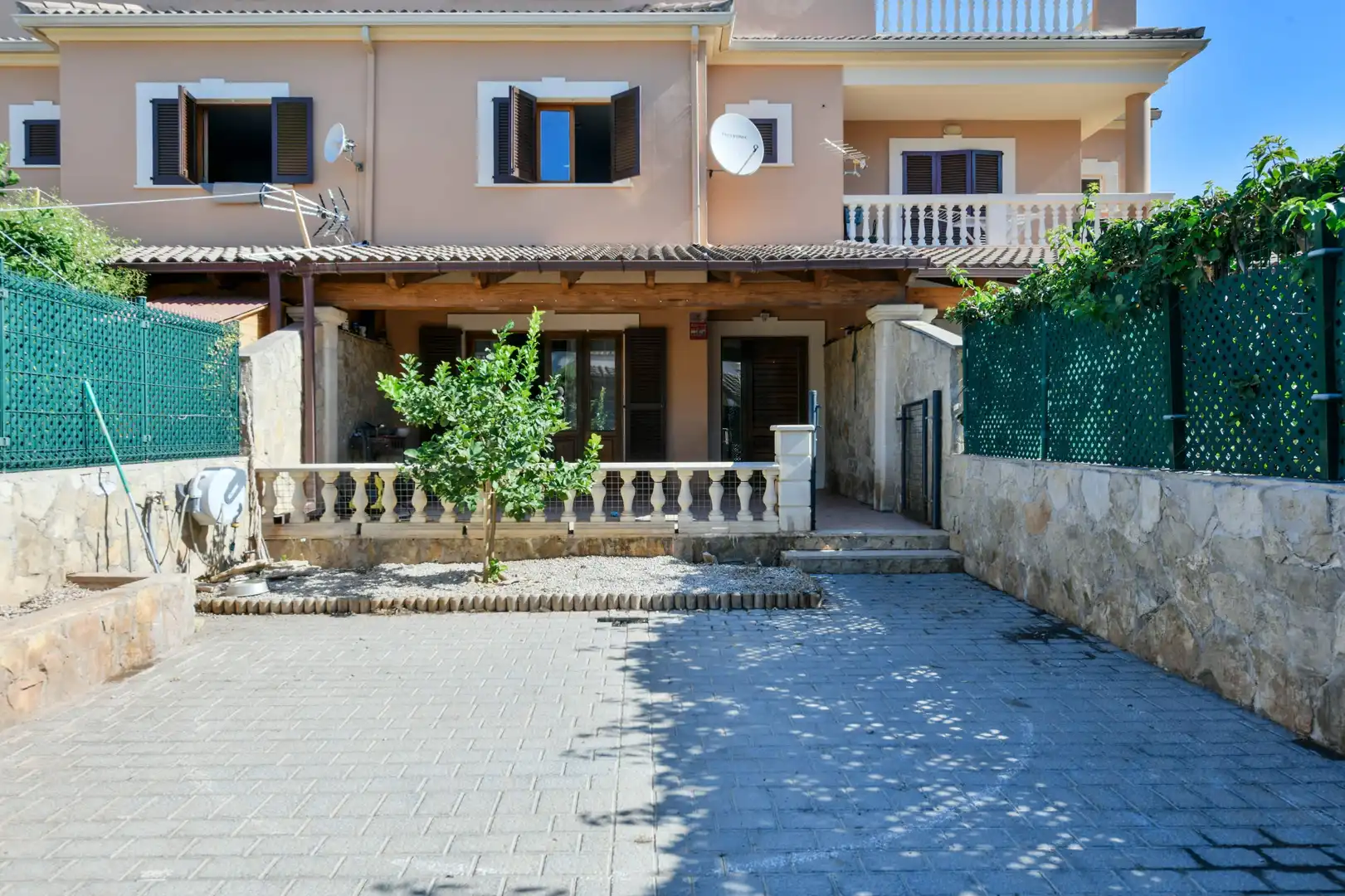 Vista exterior de Casa adosada en venda en Port d'Alcúdia - Platja d'Alcúdia