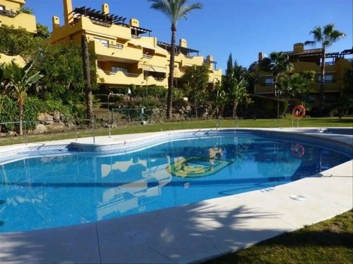 Adossat amb piscina de lloguer a Urbanizacion La Meridiana 28