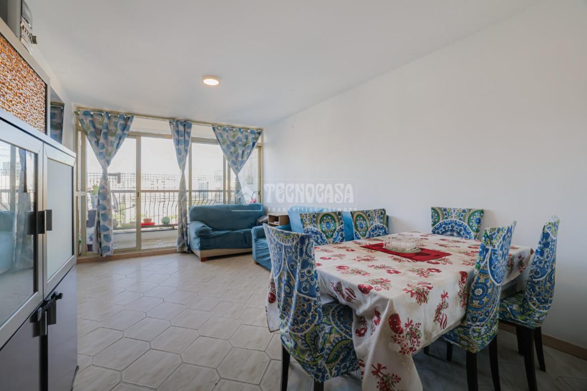 Living room of Flat for sale in L'Hospitalet de Llobregat