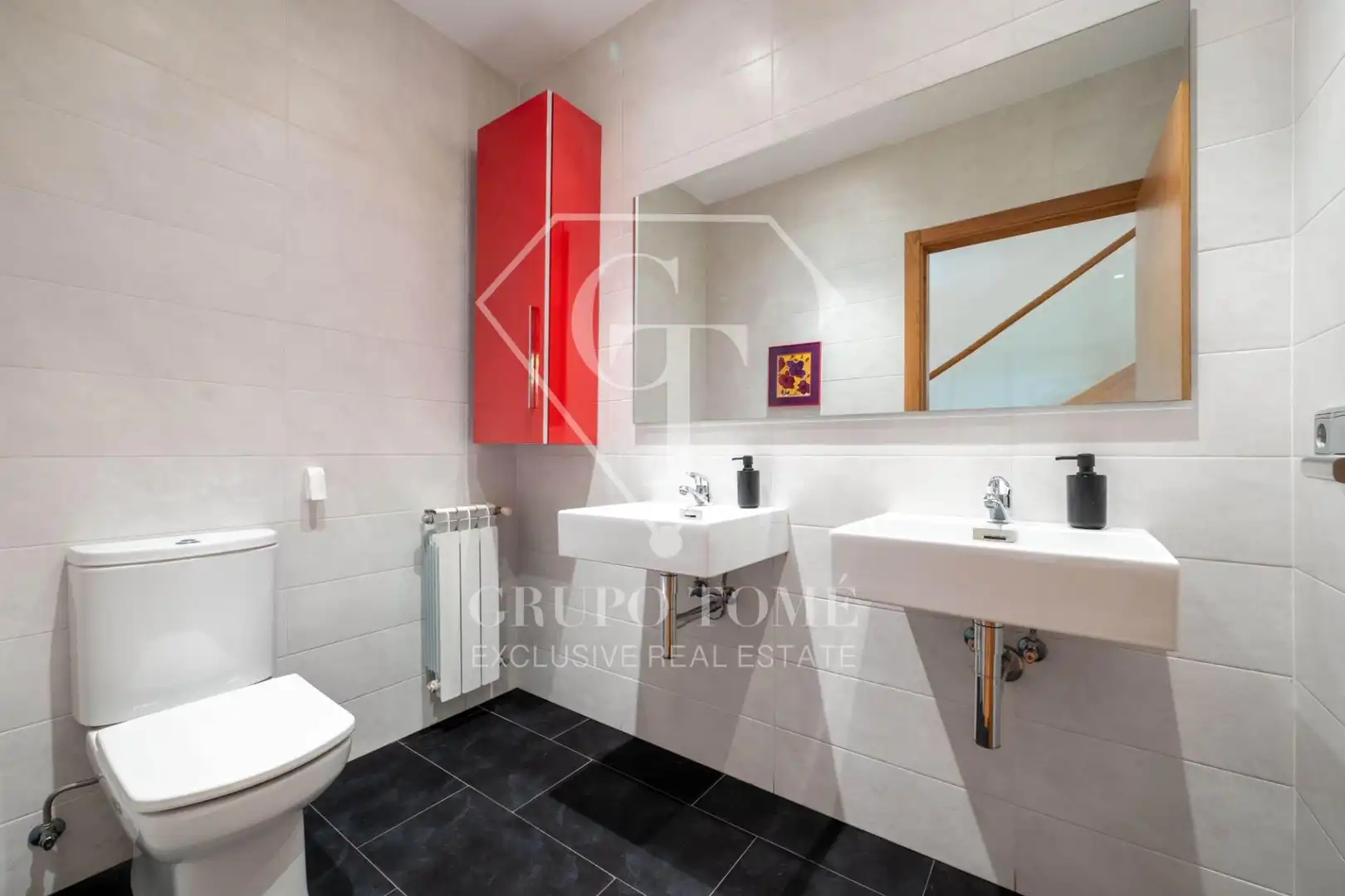 Badezimmer von Einfamilien-Reihenhaus zum Verkauf in Donostia - San Sebastián  mit Heizung, Privatgarten und Terrasse