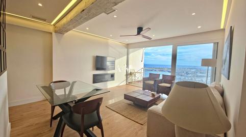 Foto 3 de Apartamento de alquiler en Centro - Muelle Pesquero, Torrevieja