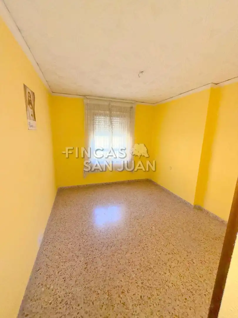 Piso en venta en Ibi con Balcón