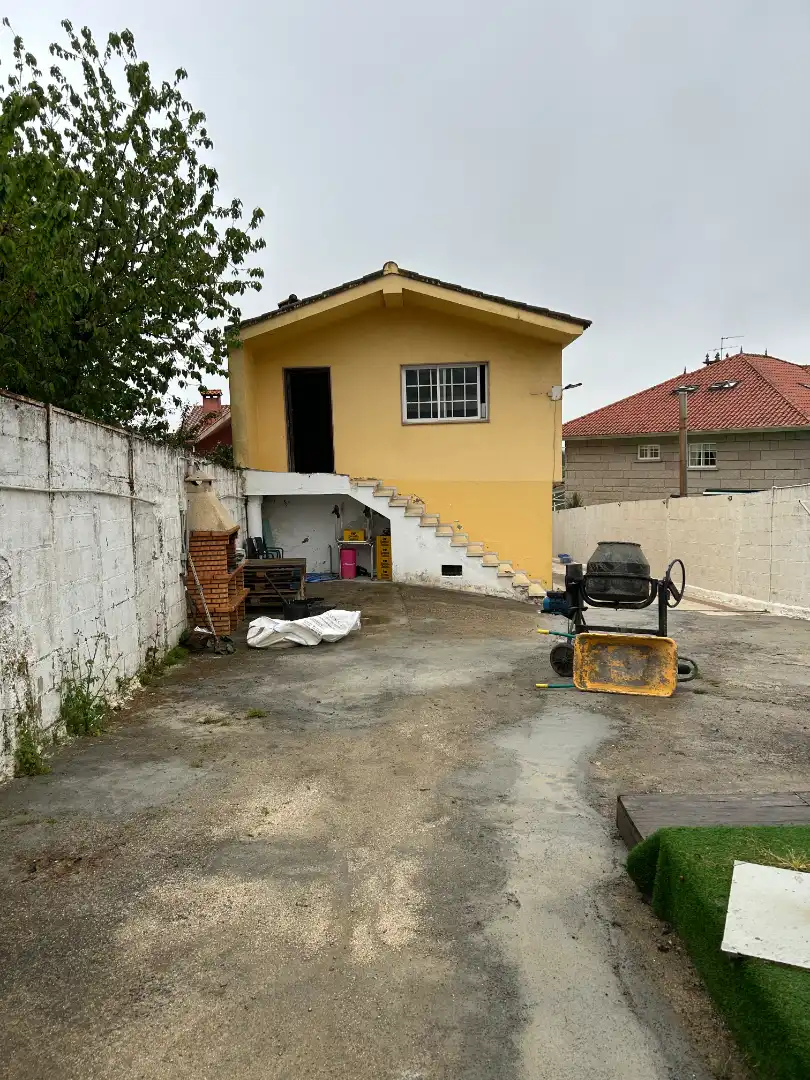 Vista exterior de Casa o chalet en venta en Vigo  con Amueblado