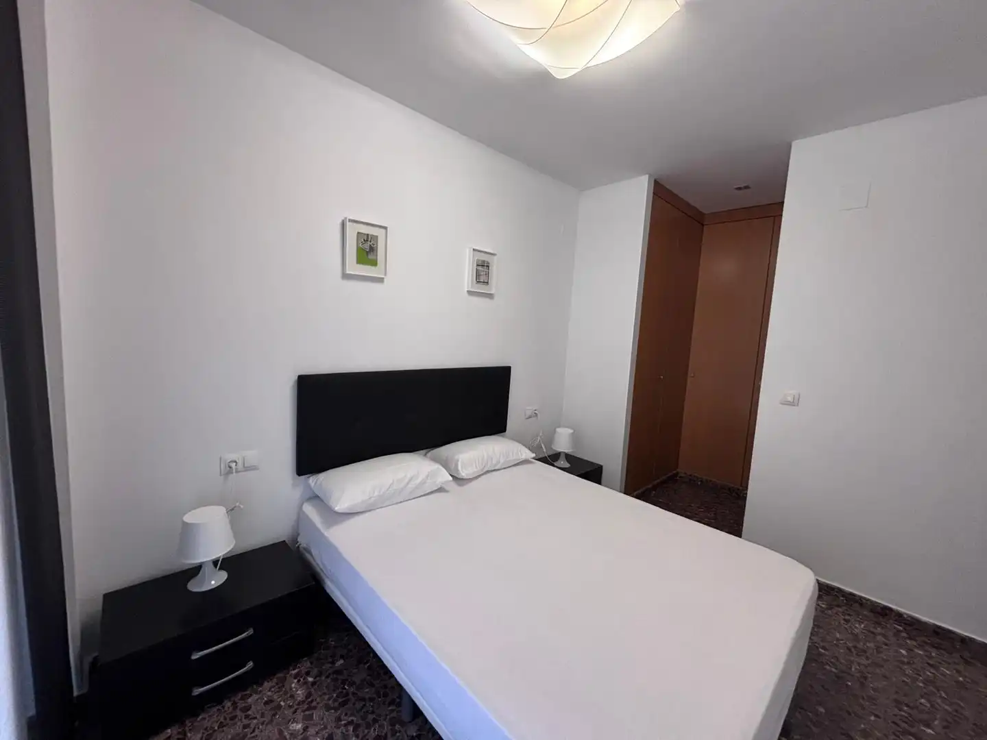 Bedroom of Flat for rent in Burjassot  with Air Conditioner and Furnished