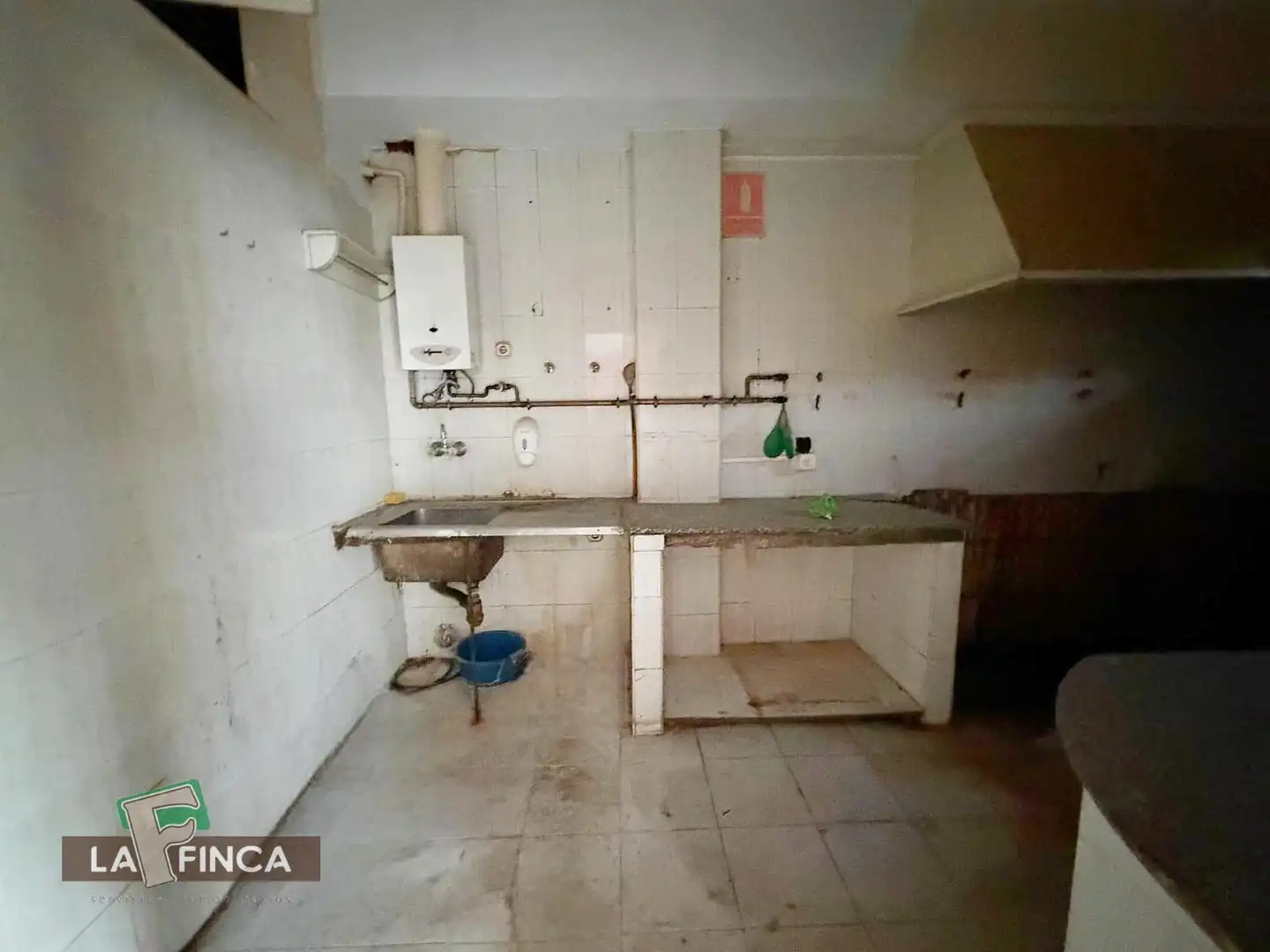 Kitchen of Commercial properties for sale in Avilés