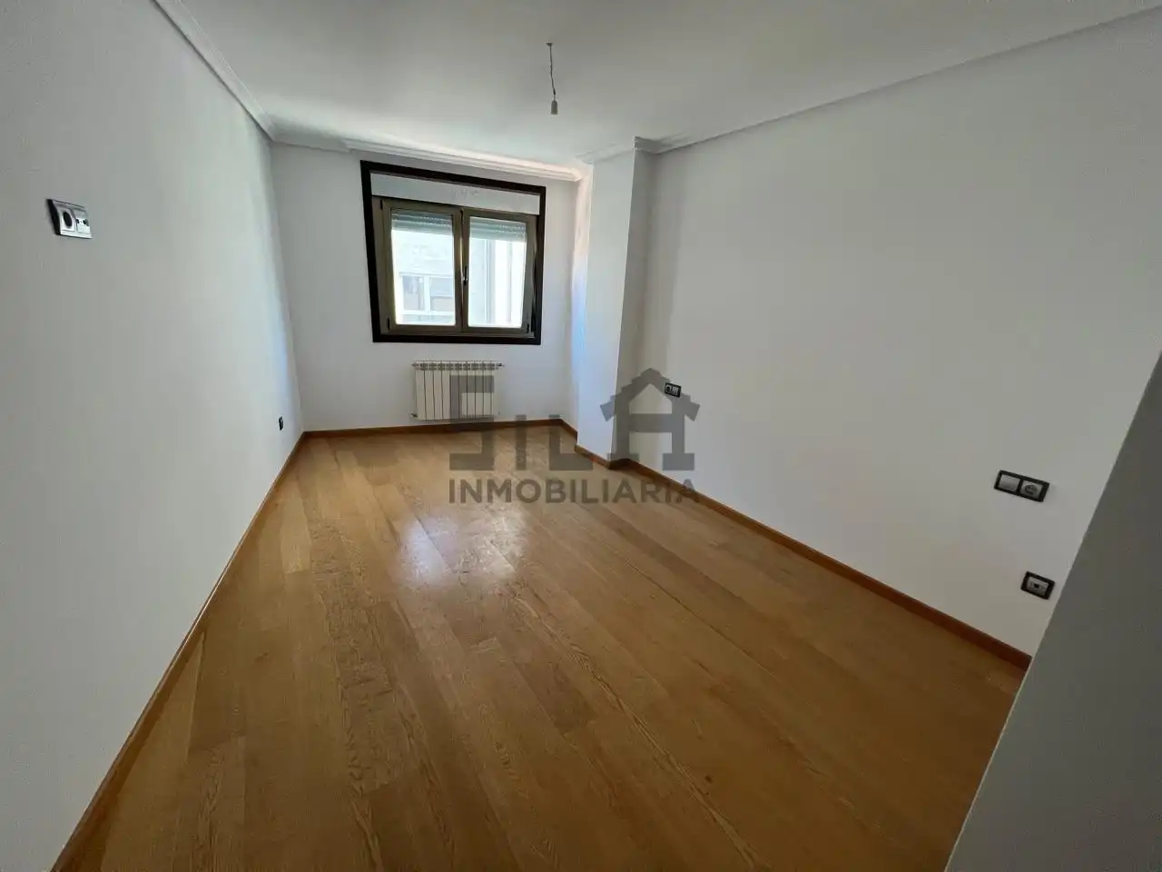 Habitación de Piso en venta en O Carballiño   con Calefacción, Trastero y Balcón