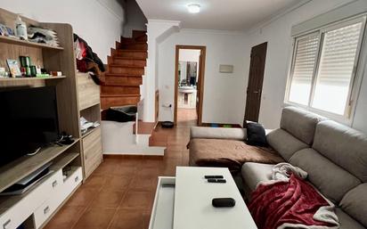 Sala d'estar de Casa o xalet en venda en La Línea de la Concepción amb Terrassa