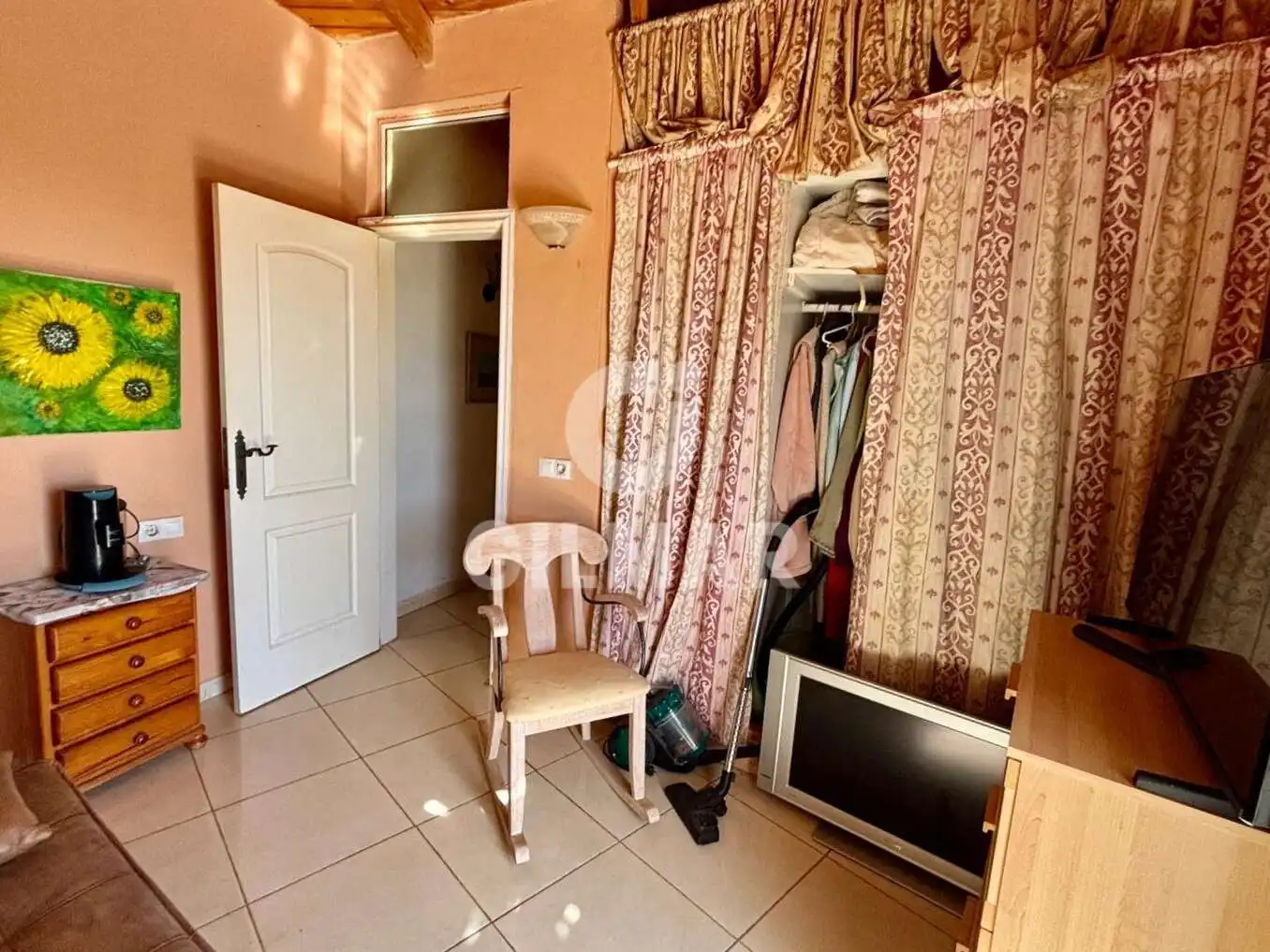 Schlafzimmer von Country house zum Verkauf in Guía de Isora mit Möbliert