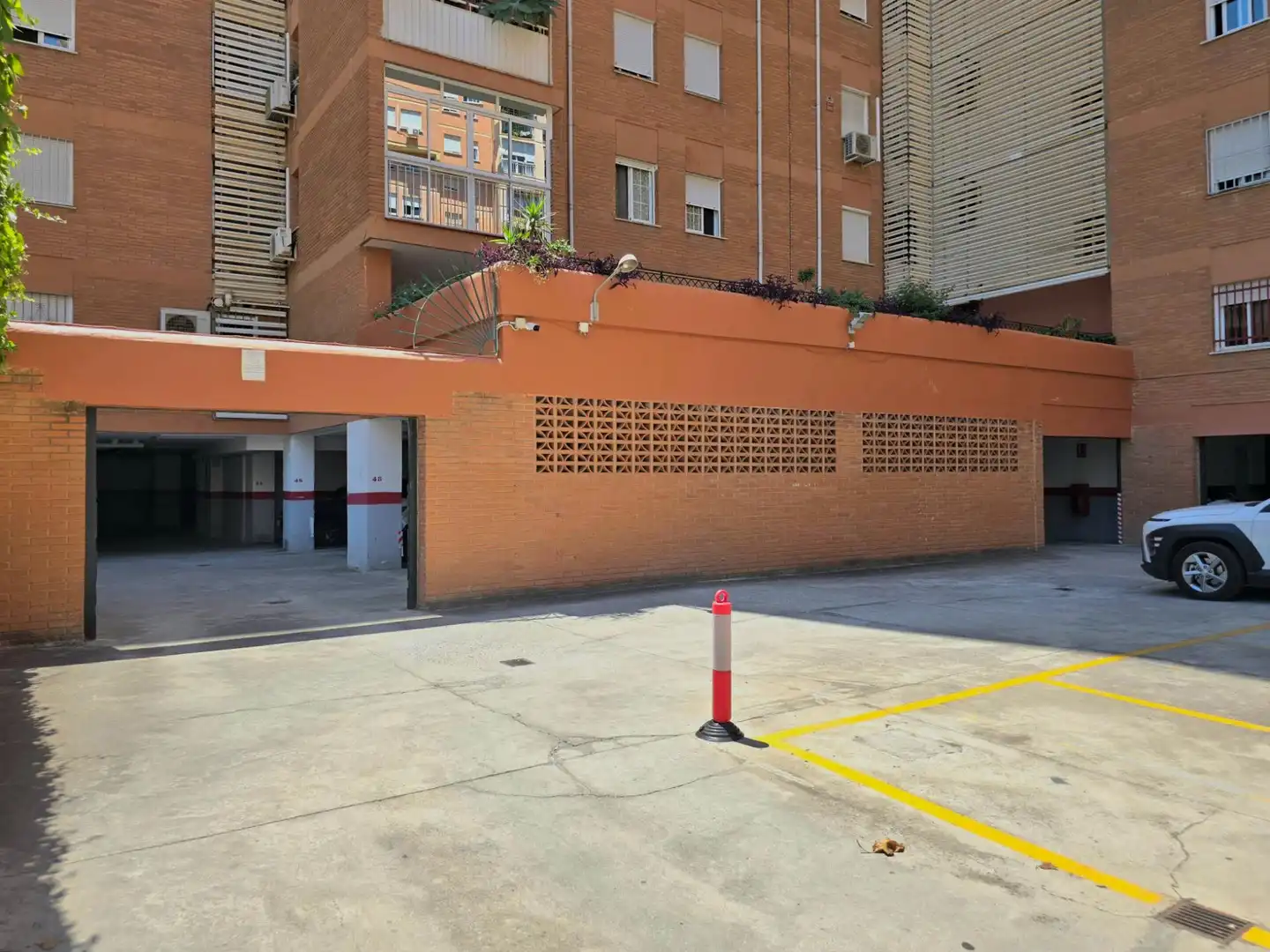Parkplatz von Wohnung zum Verkauf in Torremolinos mit Klimaanlage, Parkett und Terrasse