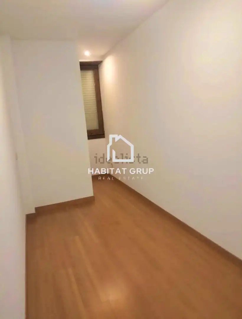 Piso en venta en Sant Joan de les Abadesses con Calefacción y Terraza