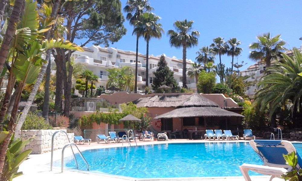 Vista exterior de Àtic en venda en Mijas amb Aire condicionat, Terrassa i Moblat