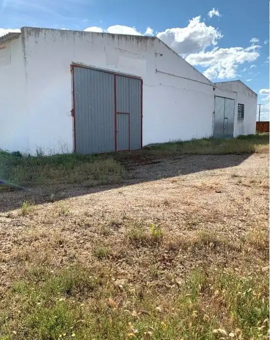 Nave industrial en venta en Valdestillas