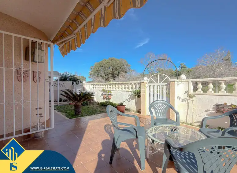 Casa amb piscina en venda a Los Balcones - Los Altos, imagen 2