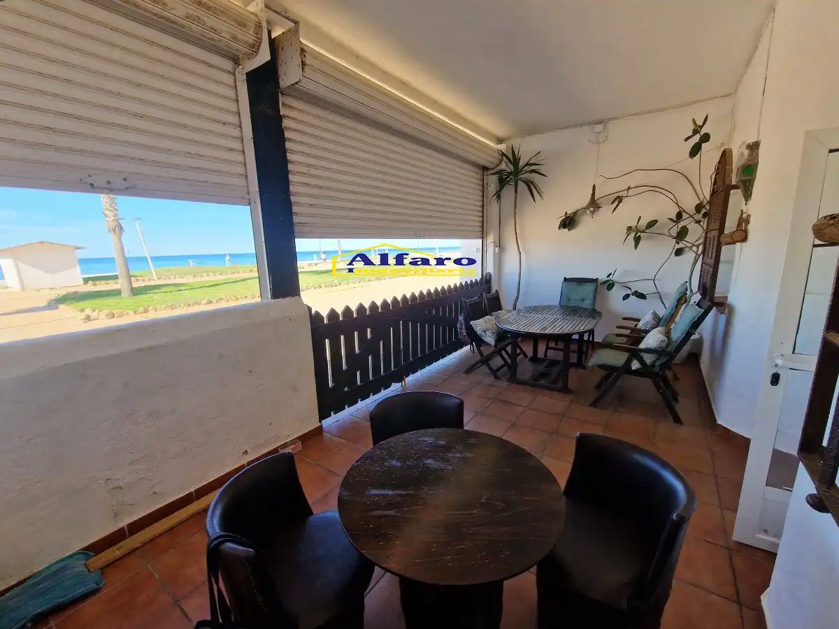 Haus oder Chalet zum Verkauf in Almonte mit Terrasse und Abstellraum