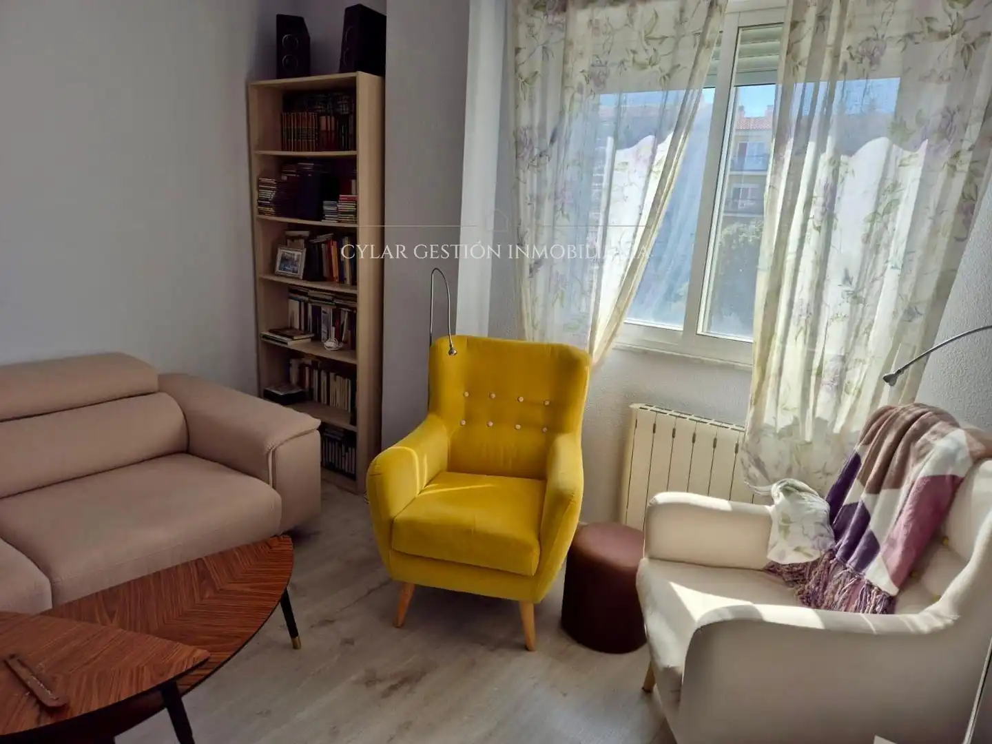 Wohnzimmer von Wohnung zum Verkauf in Terradillos mit Heizung, Parkett und Terrasse