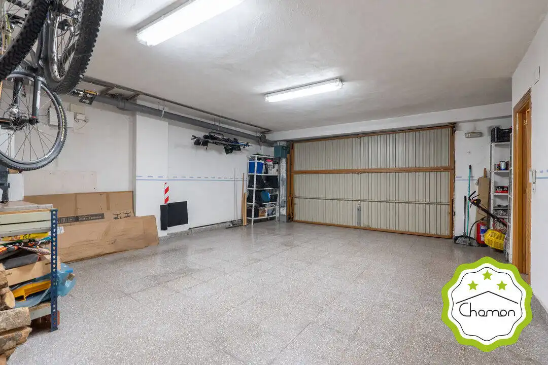 Casa adosada en venta en Loiu con Calefacción y Jardín privado
