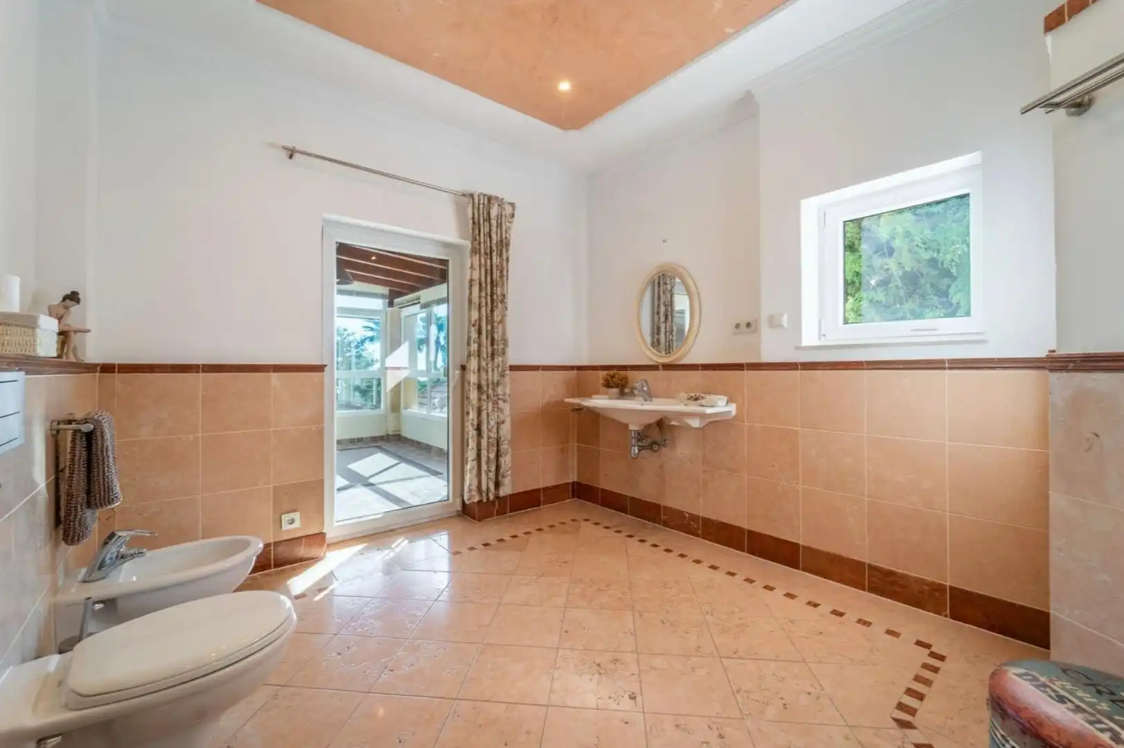 Baño de Casa o chalet en venta en Marbella con Aire acondicionado, Calefacción y Jardín privado