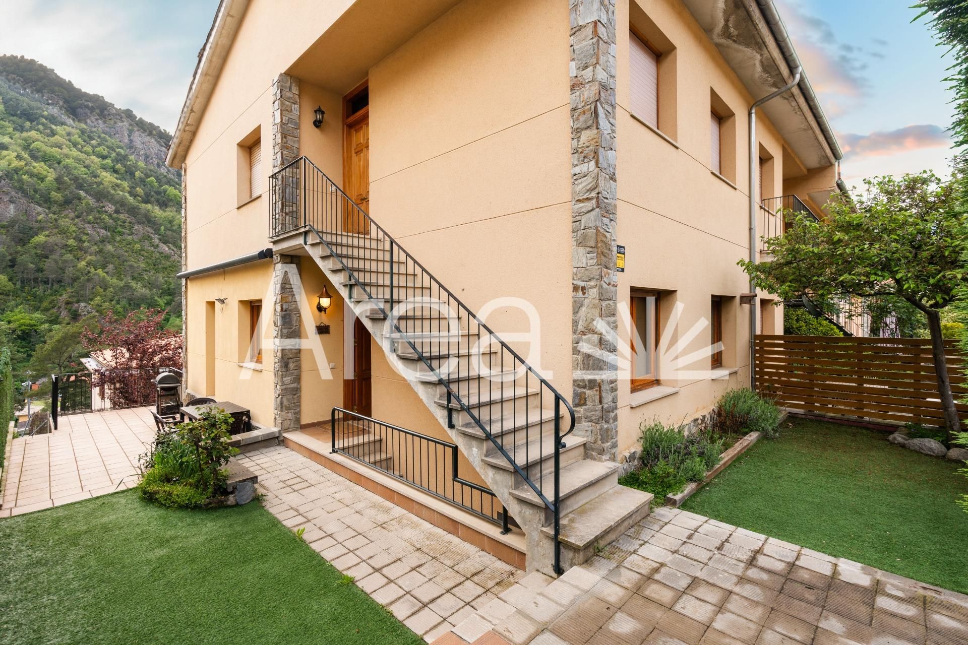 Exterior view of Flat for sale in Ribes de Freser  with Heating, Private garden and Terrace