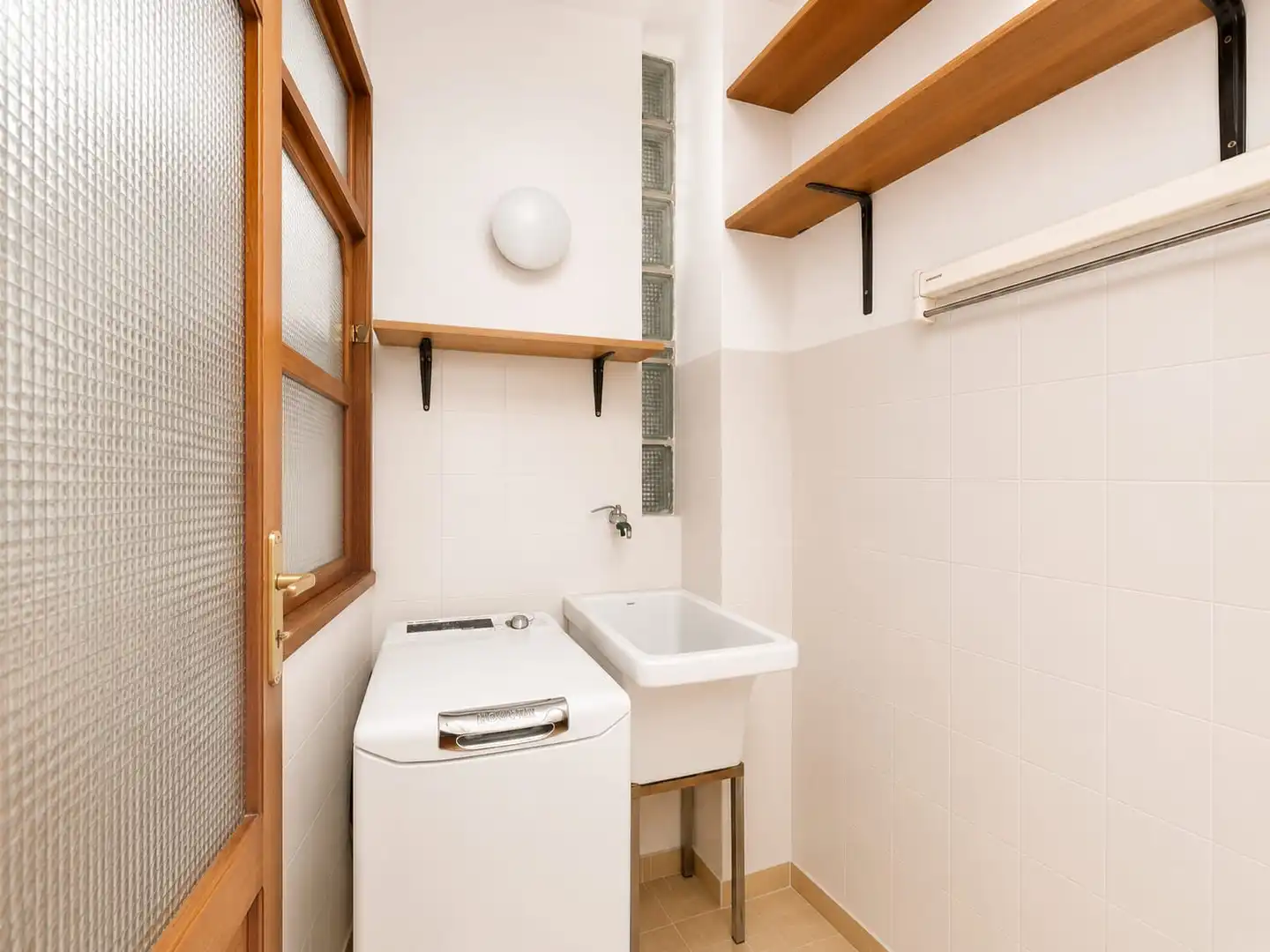 Bathroom of Flat for share in Güímar  with Terrace, Furnished and Oven