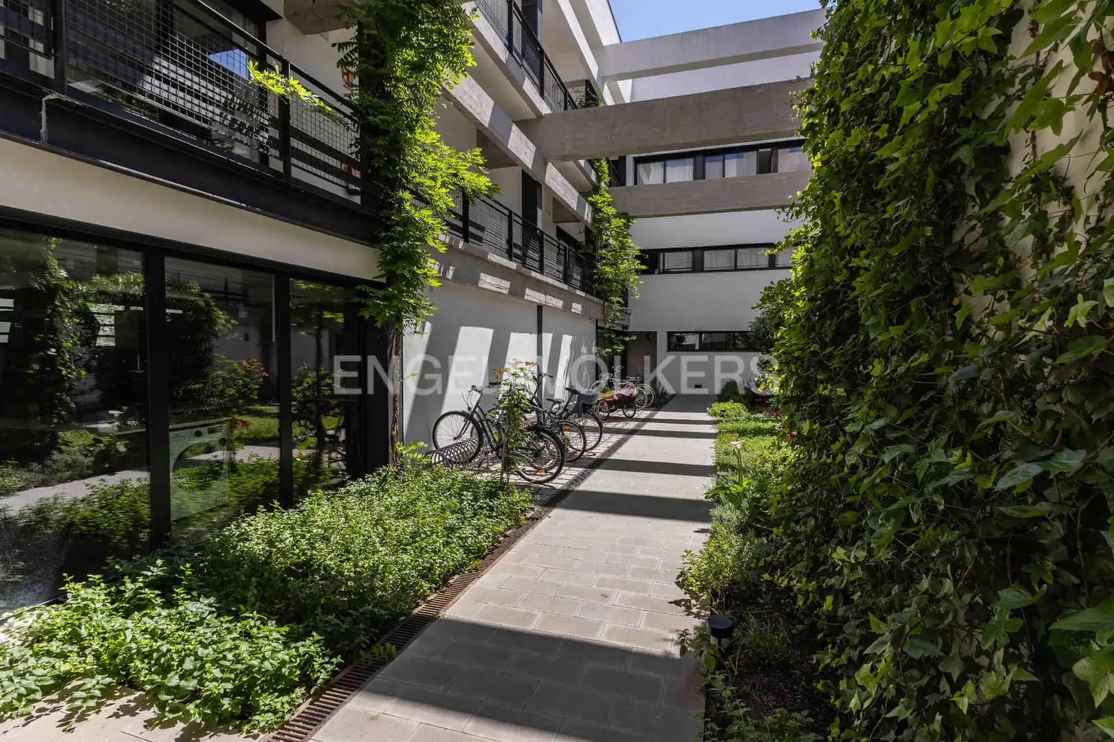 Vista exterior de Ático en venta en Barcelona con Calefacción