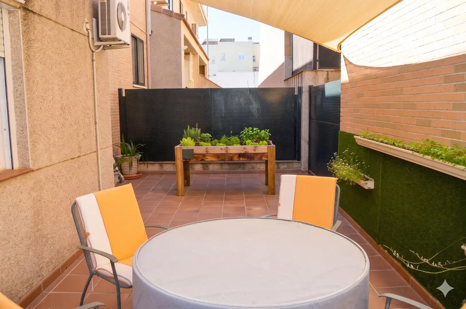 Terrassa de Casa adosada en venda en Cáceres amb Aire condicionat, Calefacció i Terrassa