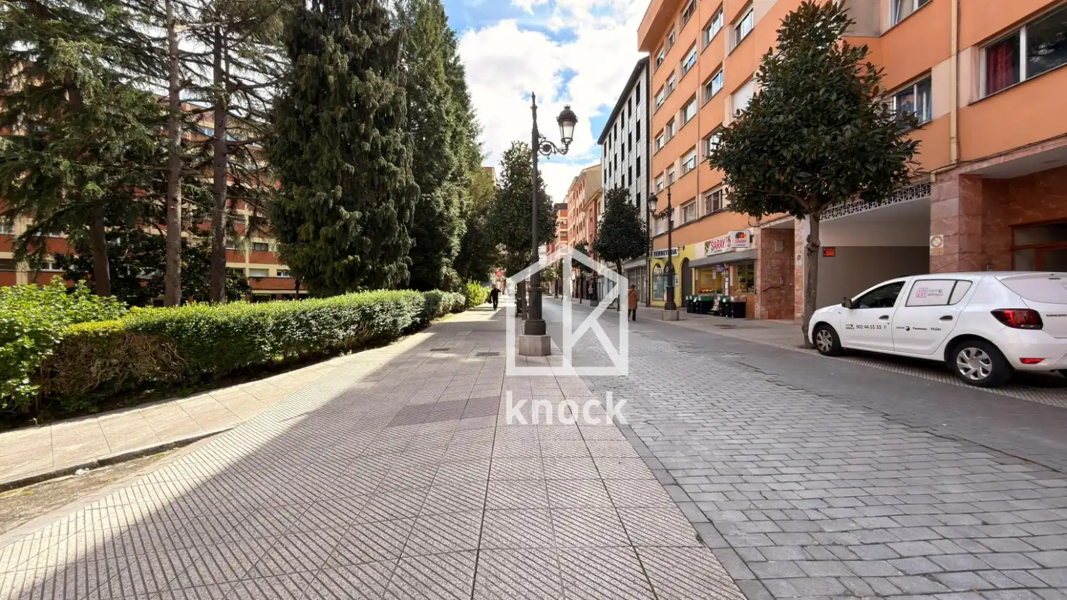 Pis en venda a Oviedo - CL VAZQUEZ DE MELLA, Vallobín