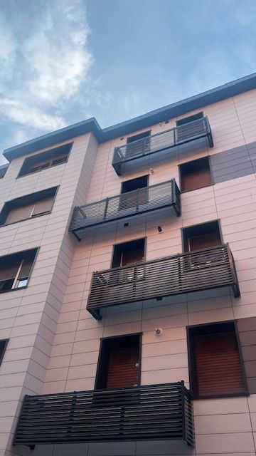 Vista exterior de Pis en venda en Portugalete amb Calefacció, Moblat i Rentadora