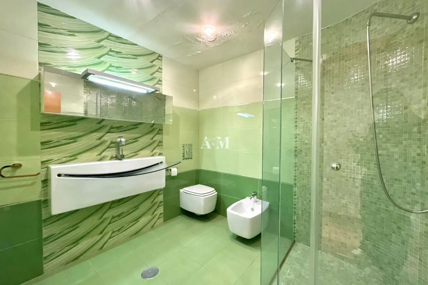 Bathroom of Apartments for rent in Torrevieja  with Air Conditioner, Heating and Parquet flooring