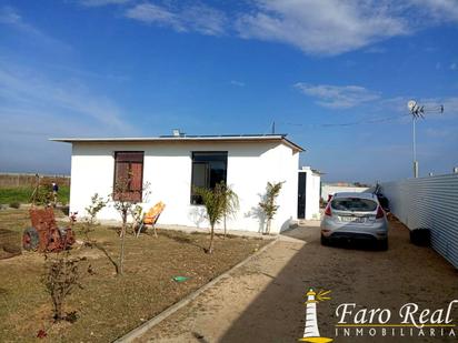 Vista exterior de Finca rústica en venda en Sanlúcar de Barrameda amb Jardí privat i Traster