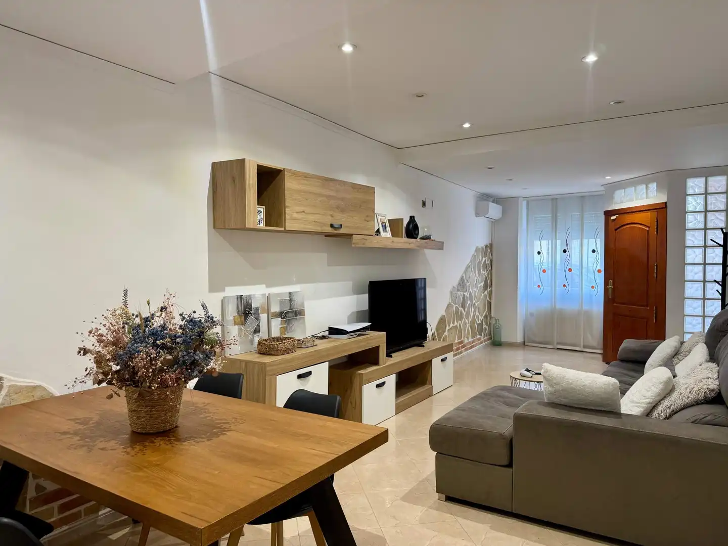 Sala de estar de Casa o chalet en venta en El Real de Gandia con Aire acondicionado, Calefacción y Terraza