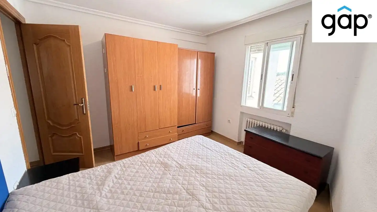 Habitación de Piso en venta en Cuenca con Calefacción y Amueblado