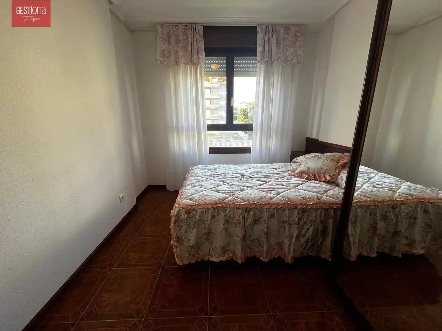Habitación de Apartamento en venta en Noja con Calefacción, Terraza y Amueblado