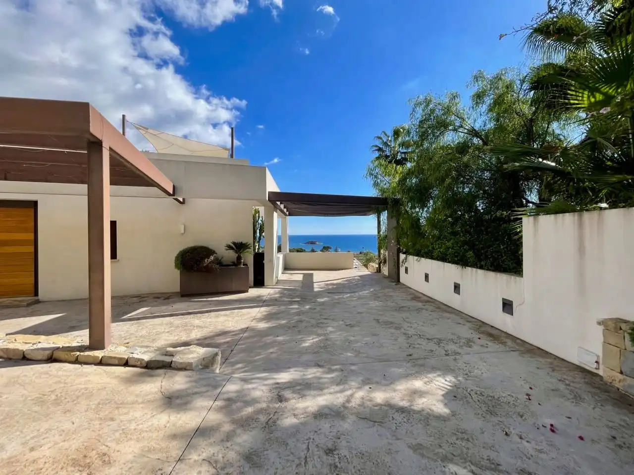 Vista exterior de Casa o chalet en venta en Benidorm con Piscina