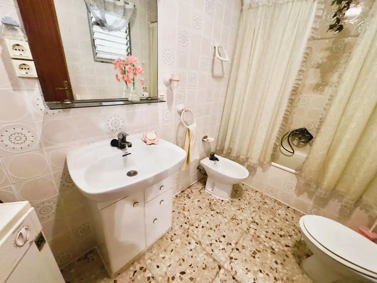 Bathroom of Houses for sale in Torrenueva  with Heating, Terrace and Balcony
