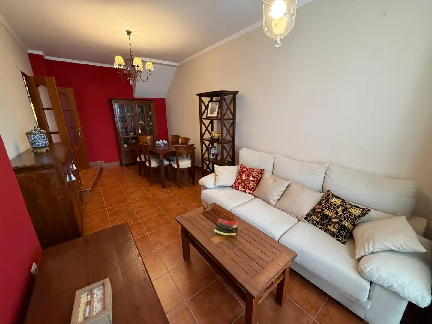 Sala d'estar de Casa adosada en venda en San Fernando amb Aire condicionat i Traster