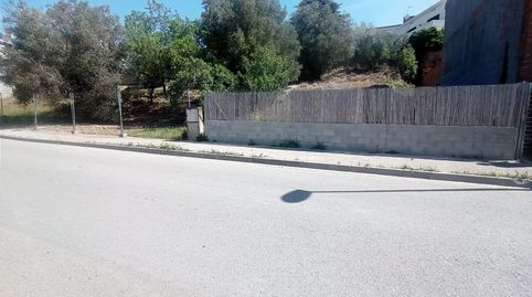 TERRENO URBANO PARA EDIFICAR A SOLO 3 MINUTOS DEL PUEBLO. ZONA CAN PERICHSENTMENAT
