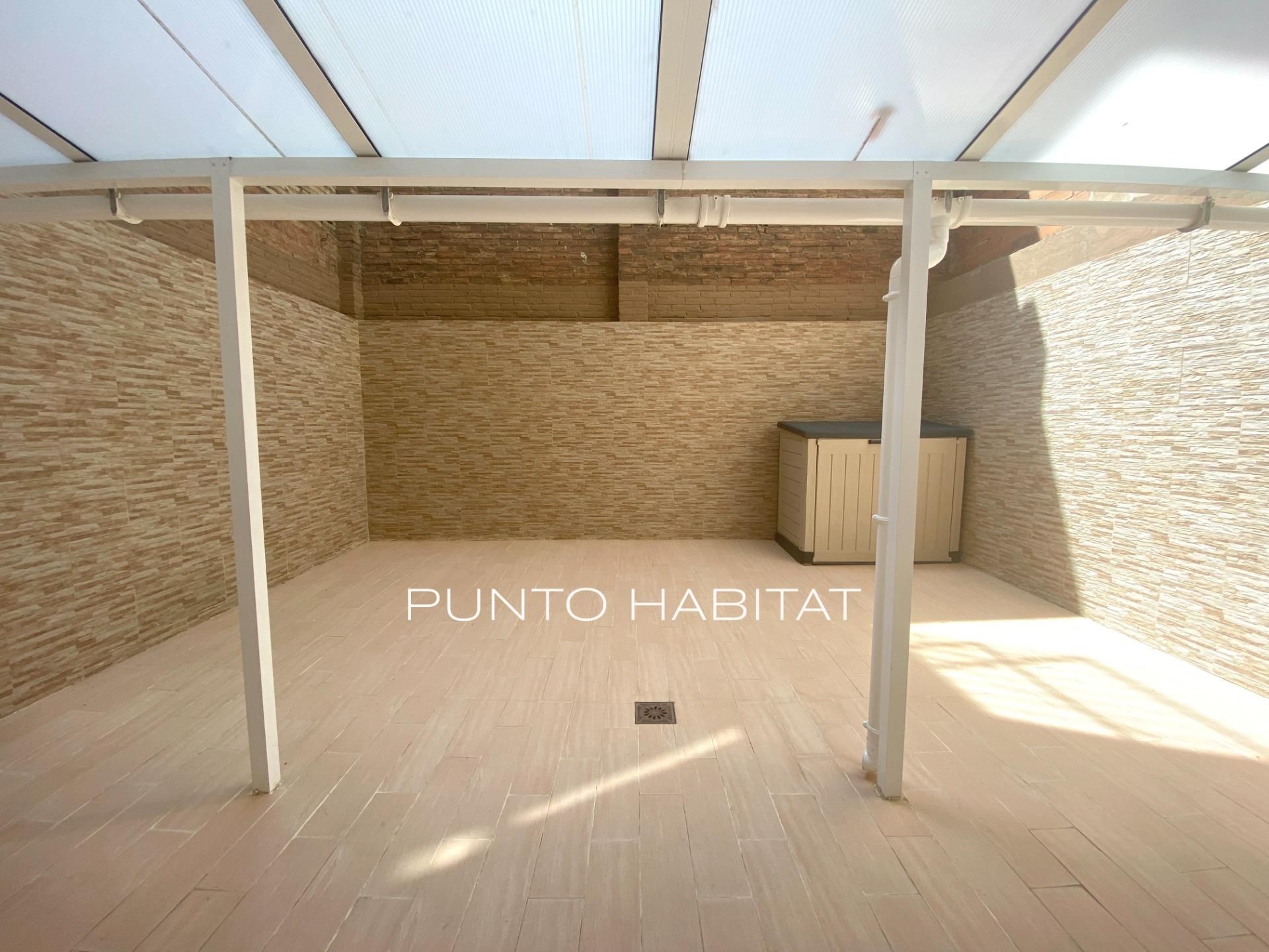 Flat for sale in  Barcelona Capital  with Air Conditioner, Parquet flooring and Terrace